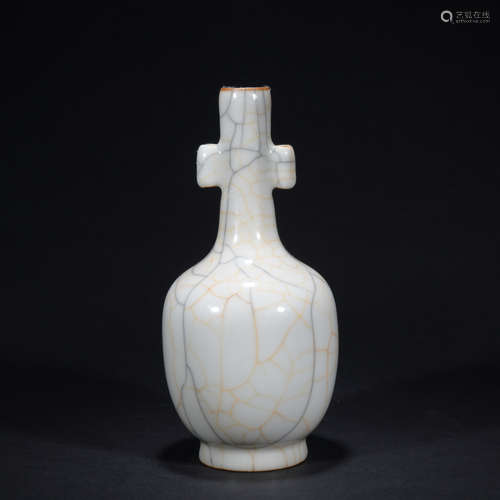 A officer glazed bottle,Ming dynasty