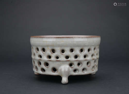 Song dynasty Ge kiln incense burner