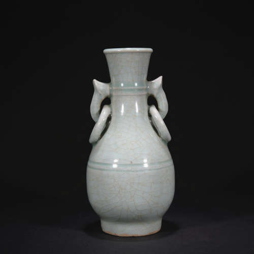 A officer glazed bottle,Qing dynasty