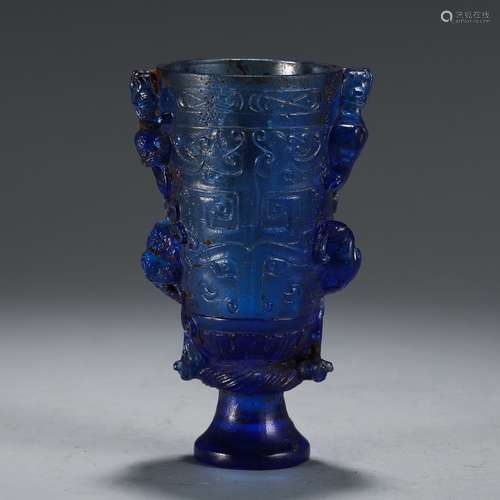 A Chinese Glass Ware Beast Pattern Vessel