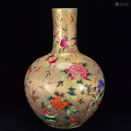 A Chinese Porcelain Enameled Phoenix&Floral Bottle Vase