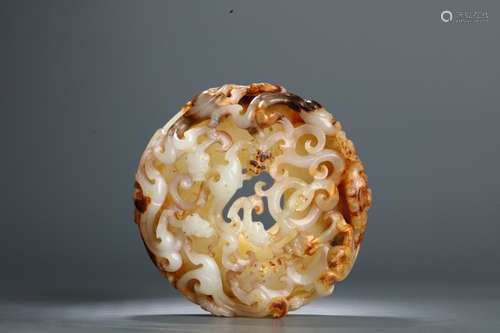 A Chinese Hetian Jade Dragon Carving Pendant