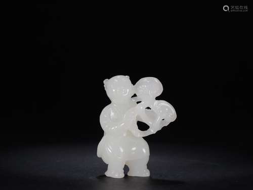 A Chinese Hetian Jade Figure Ornament