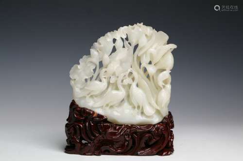 A Hetian Jade Carving with Lotus Flower and Crane Design  in the seventeenth century