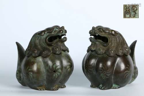 A Pair of Beast-shaped Incense Cage   in the thirteenth century
