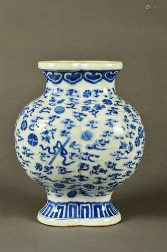 Old Collection  A Two-in-one Blue and White Vase with Dagon and Flowers Design