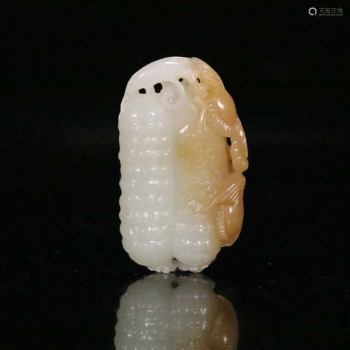 A Chinese Hetian Jade Carved Ornament