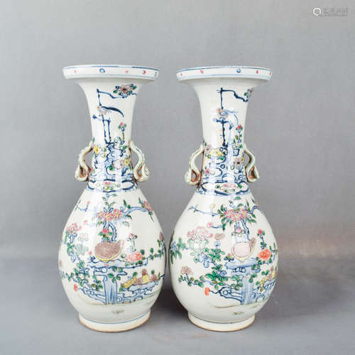 A Pair of Chinese Clashingcolor Floral Porcelain Double Ears Vase