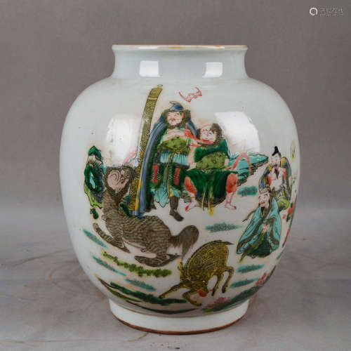 A Chinese Clashingcolor Figure Painted Porcelain Jar