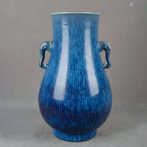 A Chinese Lujun Glaze Porcelain Zun