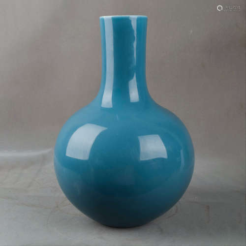 A Chinese Azure Glaze Porcelain Vase