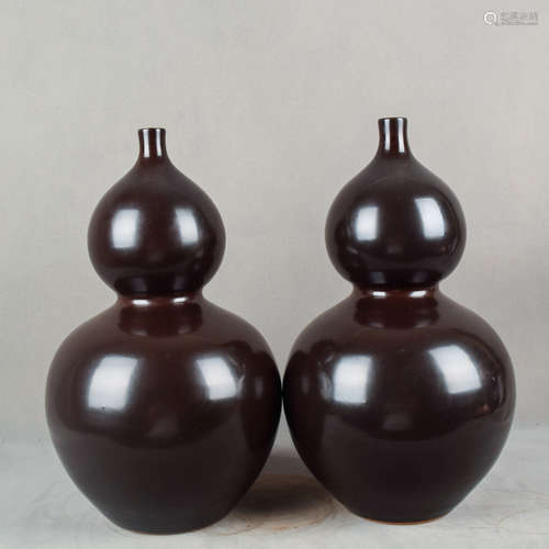 A Pair of Chinese Purple Gold Glazed Porcelain Gourd-shaped Vase