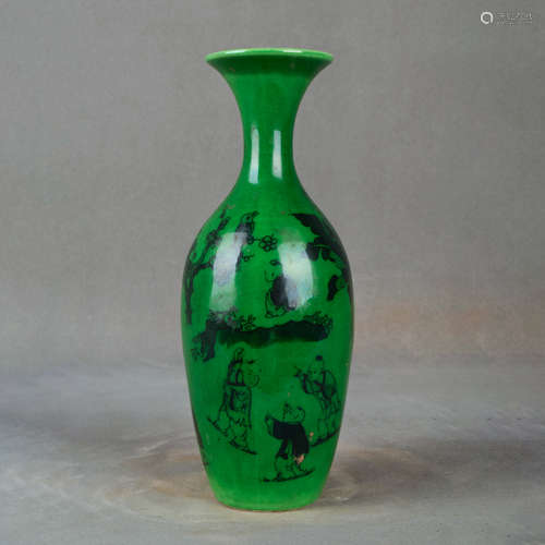 A Chinese Green Glaze Black Painted Porcelain Vase