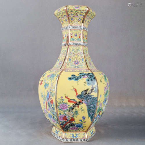 A Chinese Famille Rose Flower&Bird Pattern Porcelain Hexagon Vase