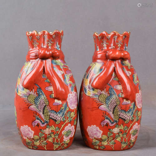 A Pair of Chinese Coral  Glazed Famille Rose Porcelain Vase