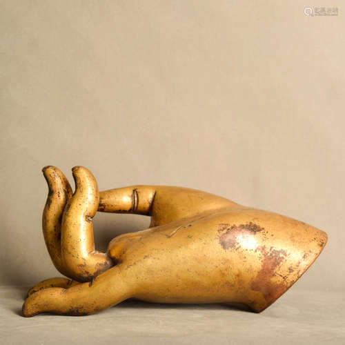 A Chinese Gild Bronze Buddha Hand Ornament