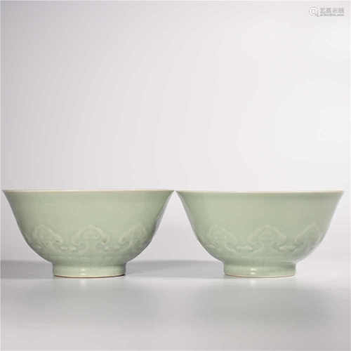 Qianlong of Qing Dynasty            A pair of azure glaze bowls