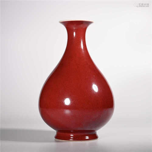 Qianlong of Qing Dynasty            Red glazed jade pot spring bottle