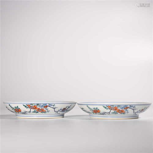 Kangxi of Qing Dynasty            A pair of flower and bird pattern plates