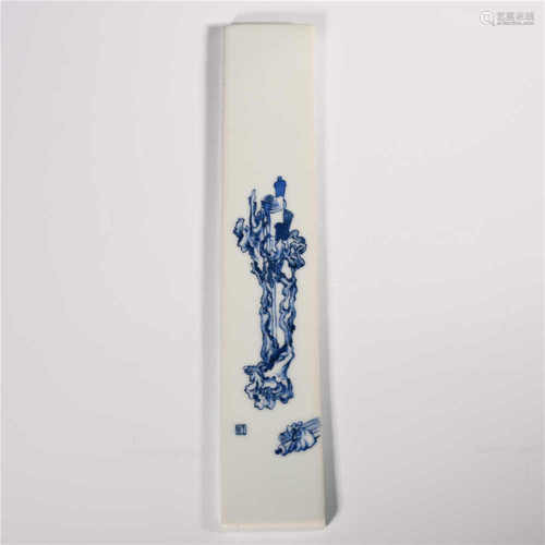 the Qing dynasty            Blue and white Paperweight