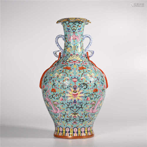 Jiaqing of Qing Dynasty            Pastel bottle with two ears