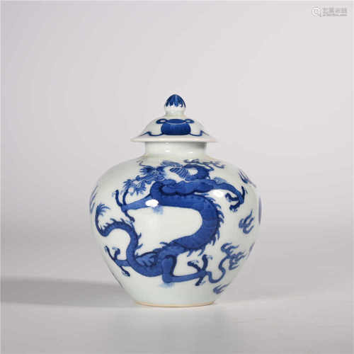 Kangxi of Qing Dynasty            Blue and white dragon jar