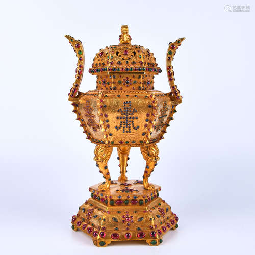 the Qing dynasty            Bronze gilded gem censer