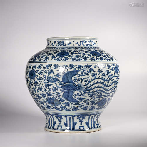 the Ming dynasty            Blue and white pot