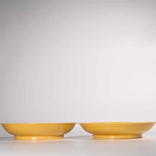 Wanli of Ming Dynasty            Yellow glazed plate