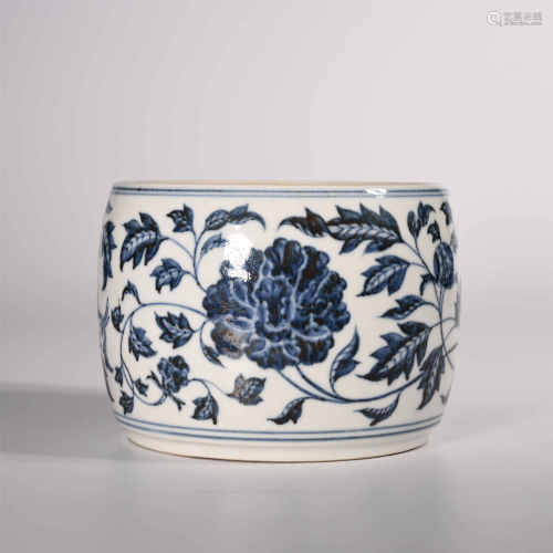 Ming Xuande            Blue and white pot