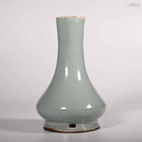 Song dynasty            Vase of Longquan kiln