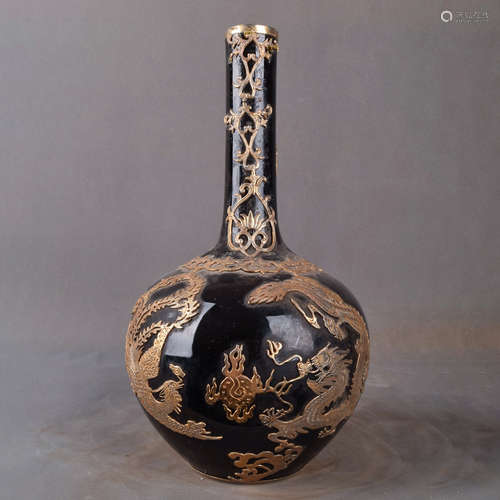 A Chinese Black Glazed Gold Coating Dragon&phoenix Pattern Porcelain Vase