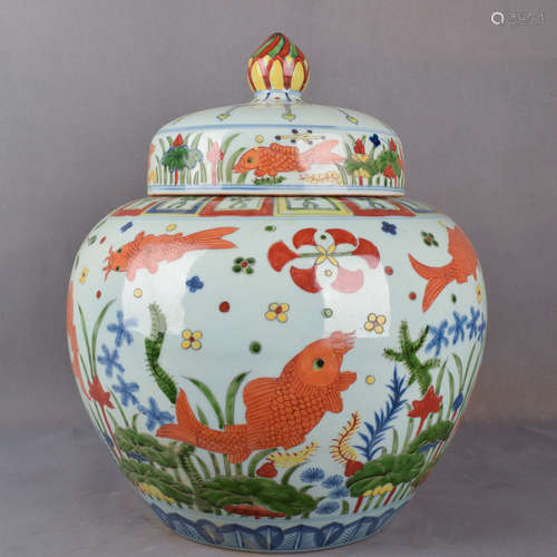 A Chinese Famille Verte Painted Porcelain Jar