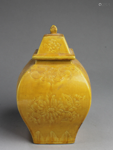 Chinese Famille Jaune Porcelain Jar