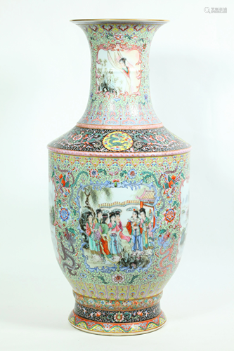 Chinese Famille Rose Porcelain Exhibition Vase