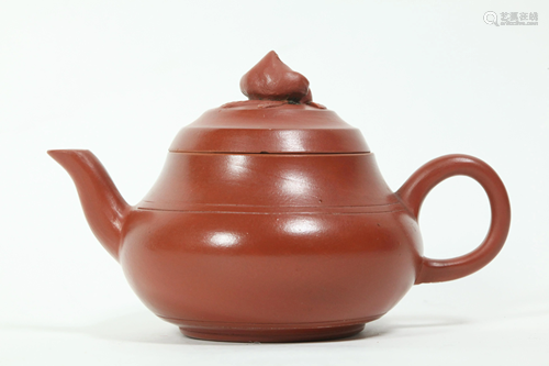 Fine Chinese 19 C Yixing Teapot with Peach Finial