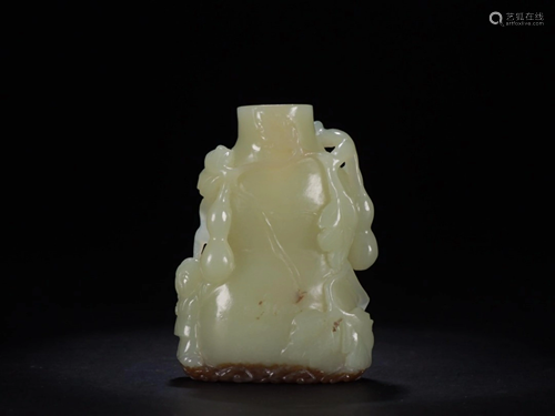 HETIAN JADE GOURD SNUFF BOTTLE