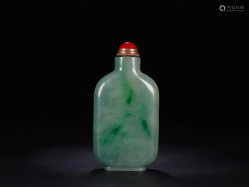 JADEITE SNUFF BOTTLE