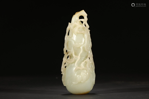 HETIAN JADE FU'ZAI'YAN'QIAN ORNAMENT