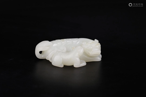 HETIAN WHITE JADE ZI'MU BEAST HAND PIECE