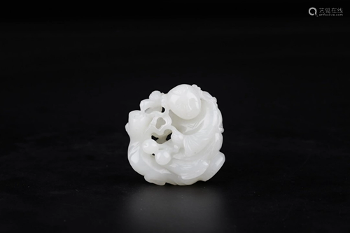 HETIAN WHITE JADE DUO'ZI'DUO'FU HAND PIECE