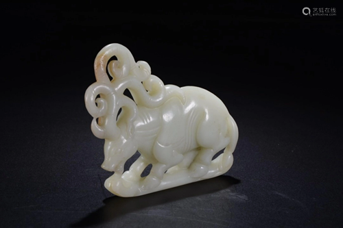 HETIAN JADE AUSPICIOUS DEER ORNAMENT