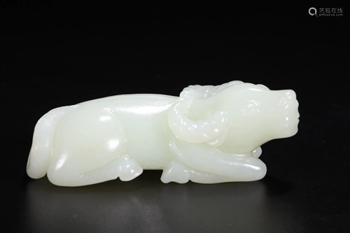 HETIAN JADE COW HAND PIECE