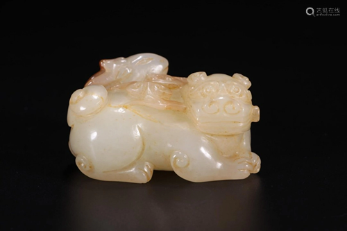 HETIAN JADE FGURE OF AUSPICIOUS BEAST