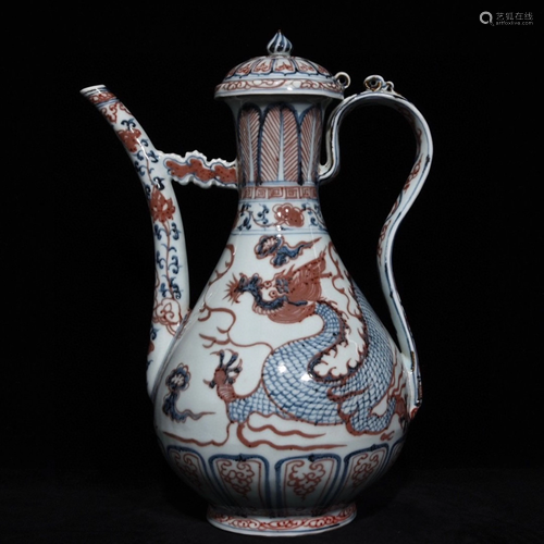 BLUE AND WHITE RED GLAZE DRAGON PATTER VASE