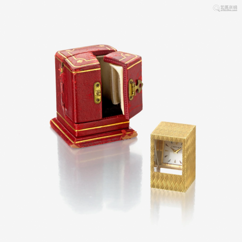 An eighteen karat gold desk clock, Cartier, 
