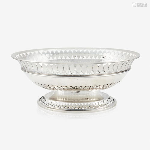 An Italian sterling silver footed bowl, Illario