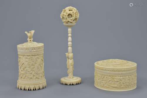 A Chinese early 20th C. finely carved ivory dragon box and cover