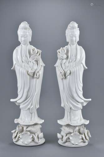 A mirrored pair of Chinese 20th C. Blanc de Chine figures of Guanyin