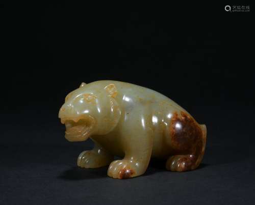 Qing dynasty jade bear ornament